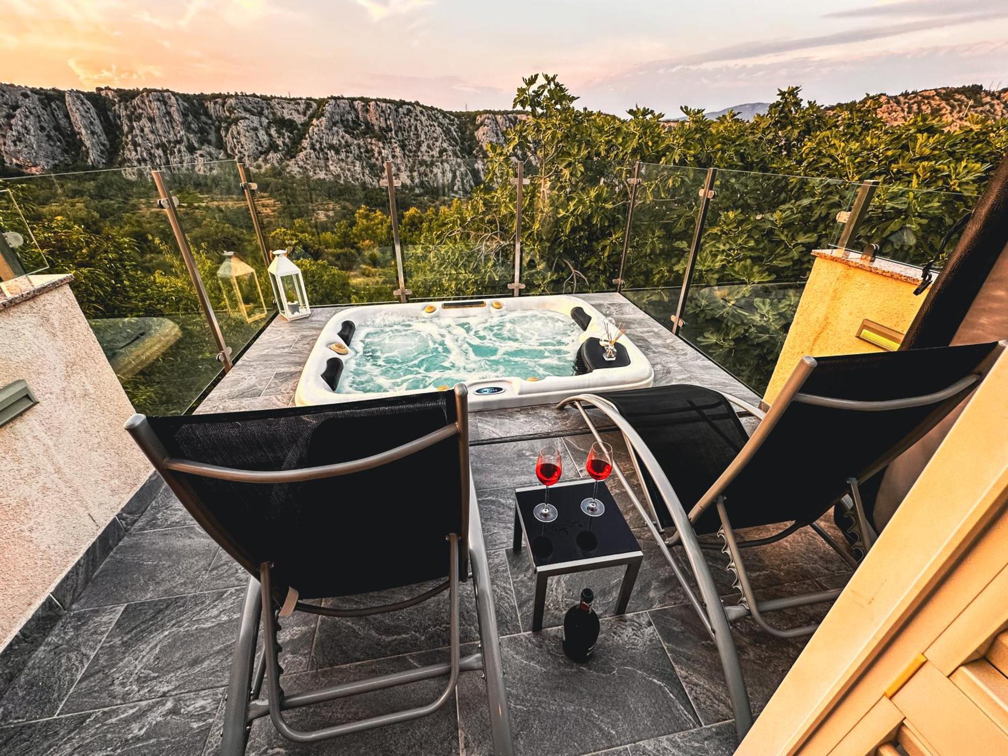 Summer House Nika With Jacuzzi Slime Buitenkant foto